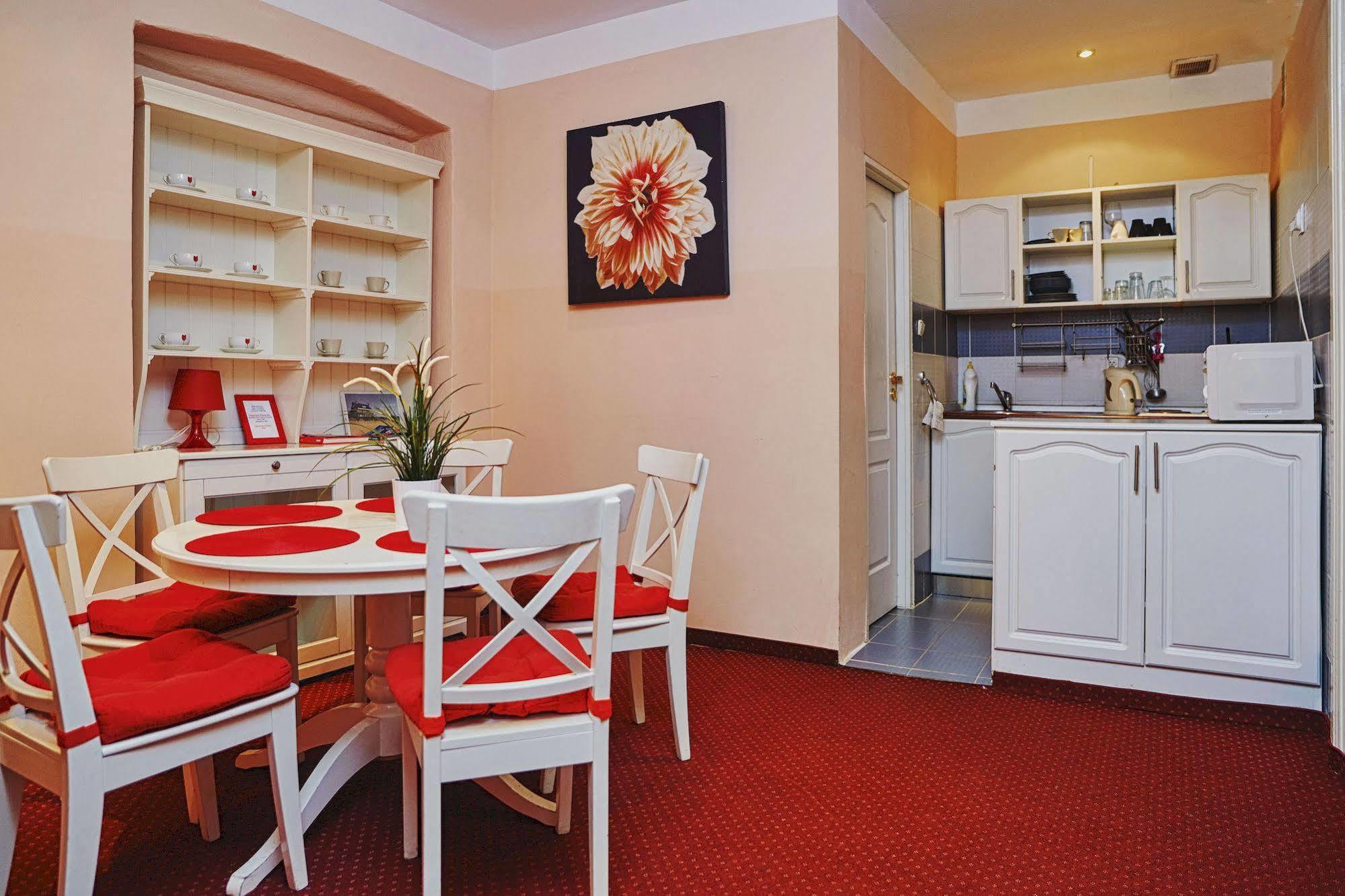 Rembrandt Aparthotel Krakow Ngoại thất bức ảnh