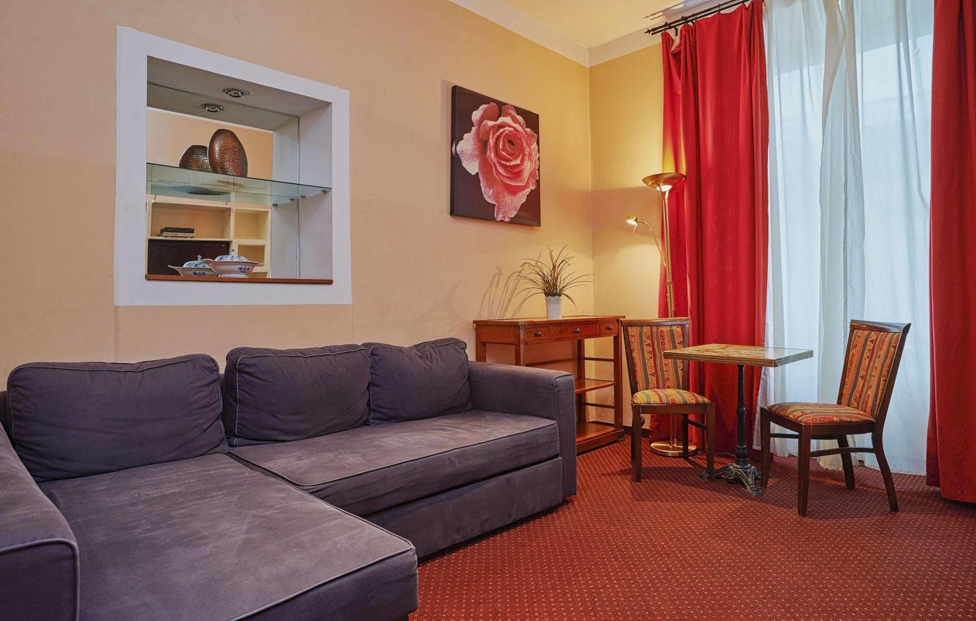 Rembrandt Aparthotel Krakow Ngoại thất bức ảnh