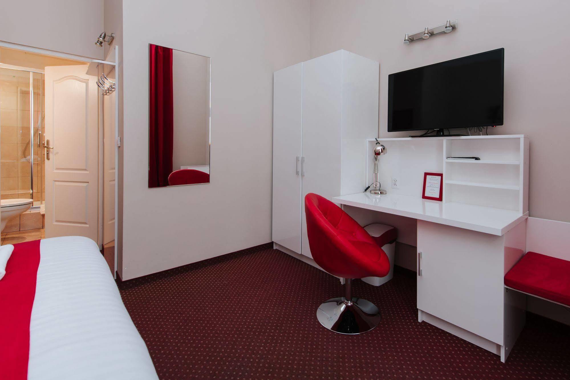 Rembrandt Aparthotel Krakow Ngoại thất bức ảnh
